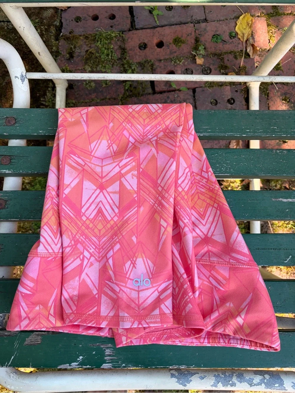 ALO Yoga Pink & Coral Geometric Active Skirt